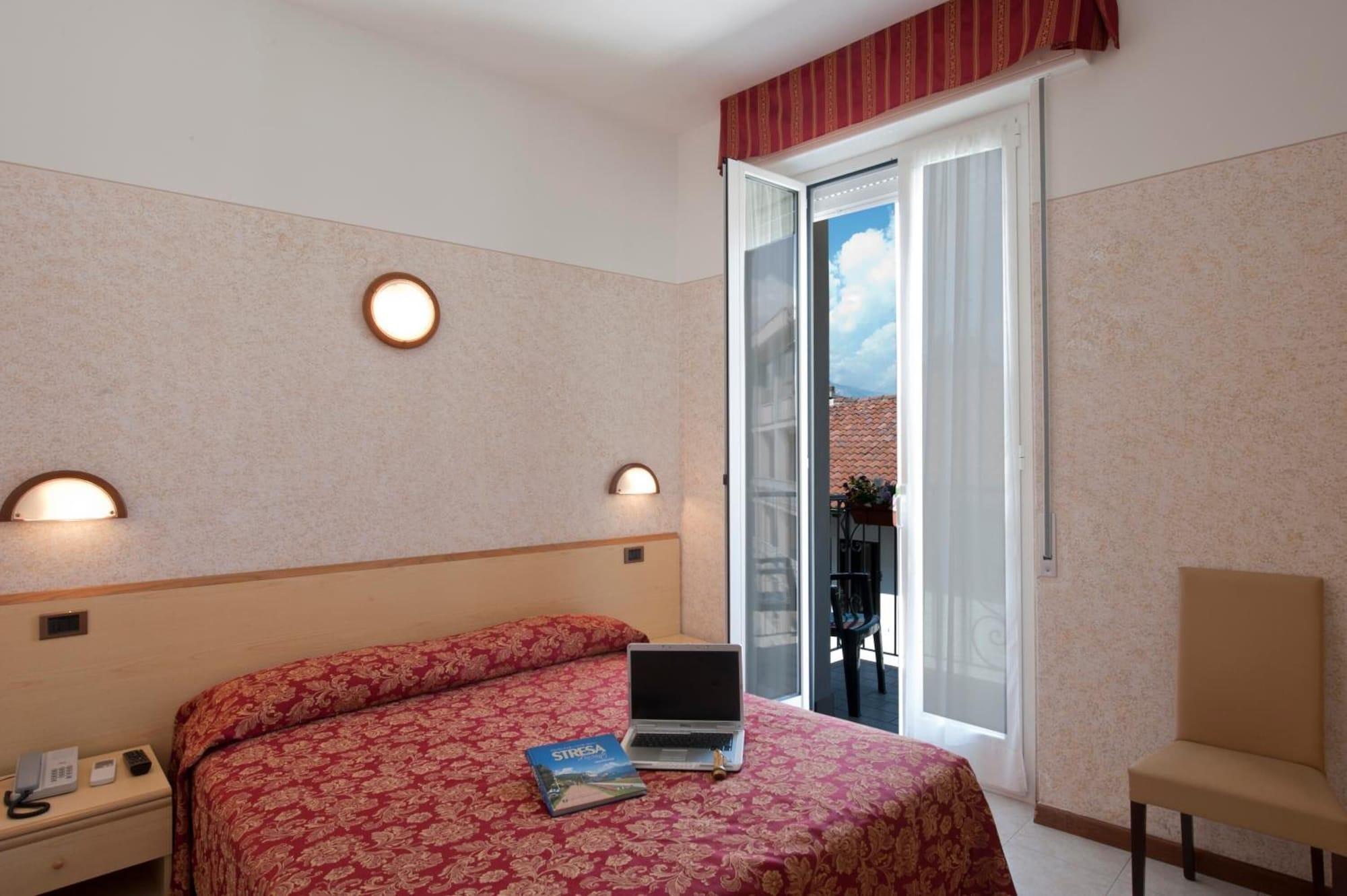 Hotel Boston Stresa Exteriér fotografie